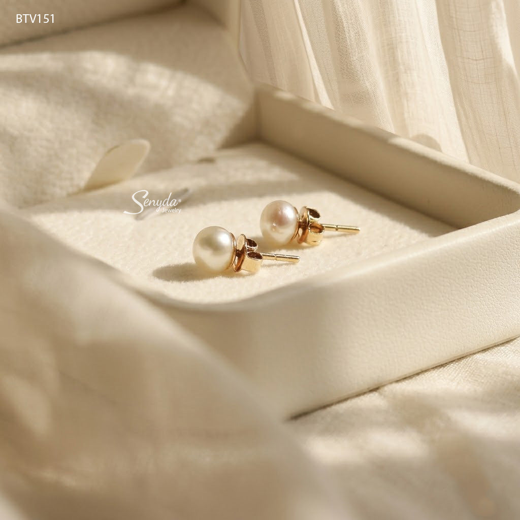 14K Solid Gold Round 6.5mm Freshwater Pearls Stud Earrings