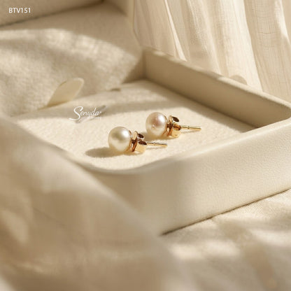 14K Solid Gold Round 6.5mm Freshwater Pearls Stud Earrings