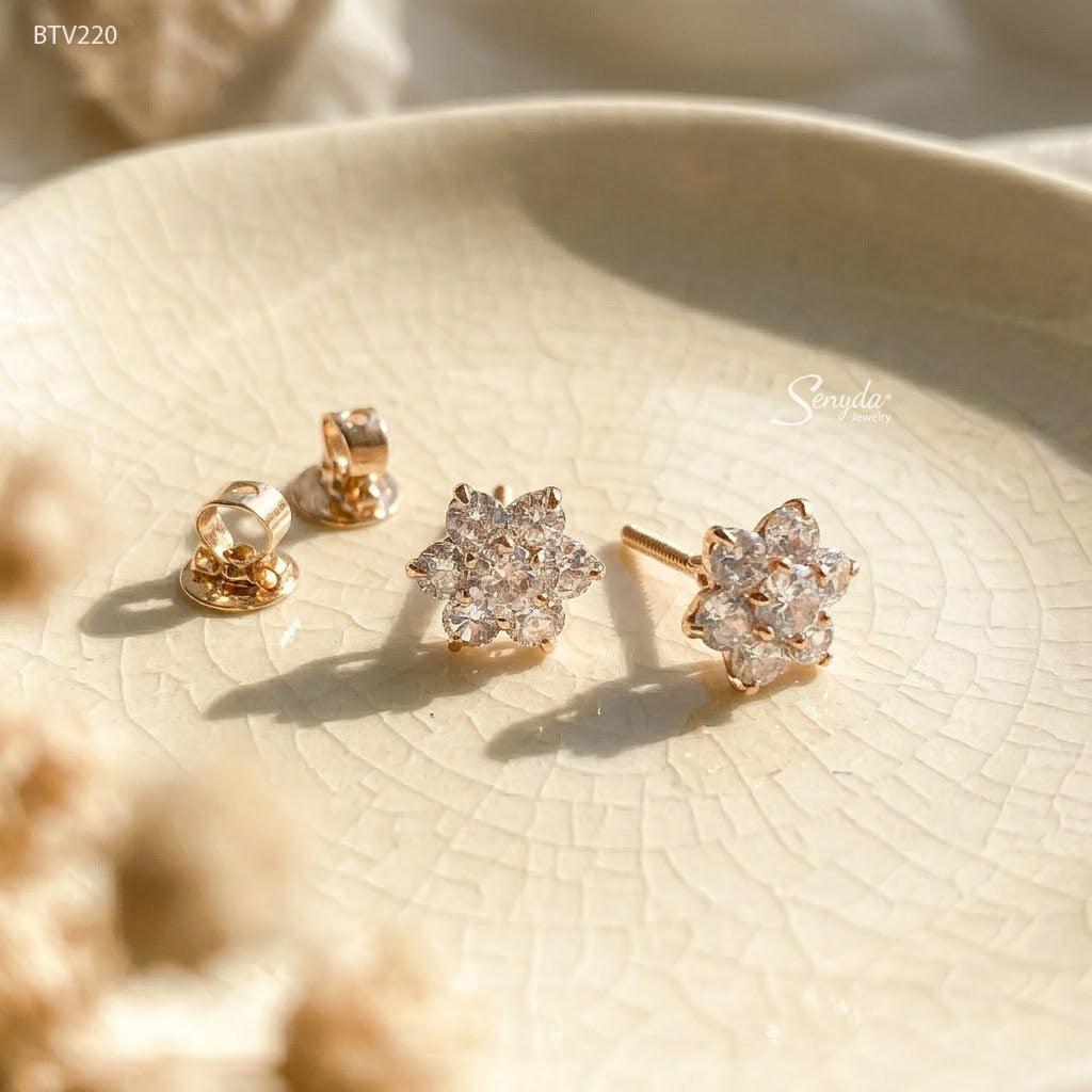 16K Solid Gold Sparkle 6-Petal Flower Stud Earrings