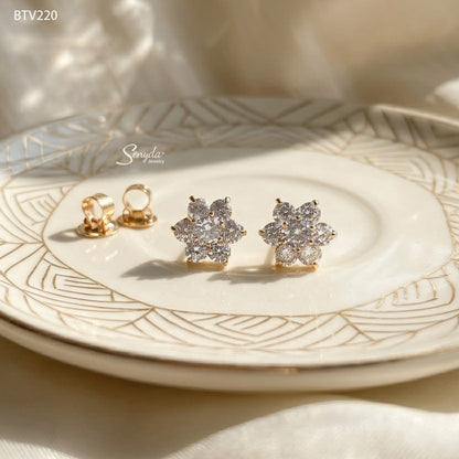 16K Solid Gold Sparkle 6-Petal Flower Stud Earrings