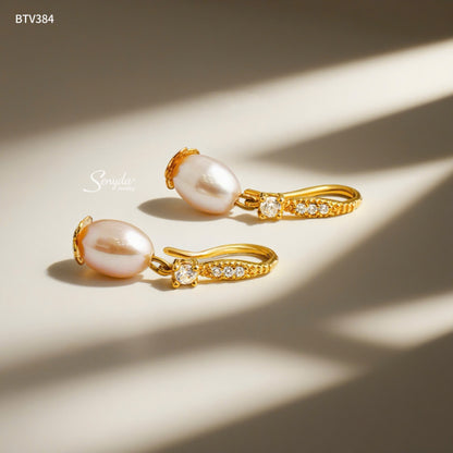 10K Solid Gold Freshwater Pearl Dangle Earrings