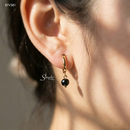 15K Solid Gold 5,5x5mm Black Spinel Hoop Earrings
