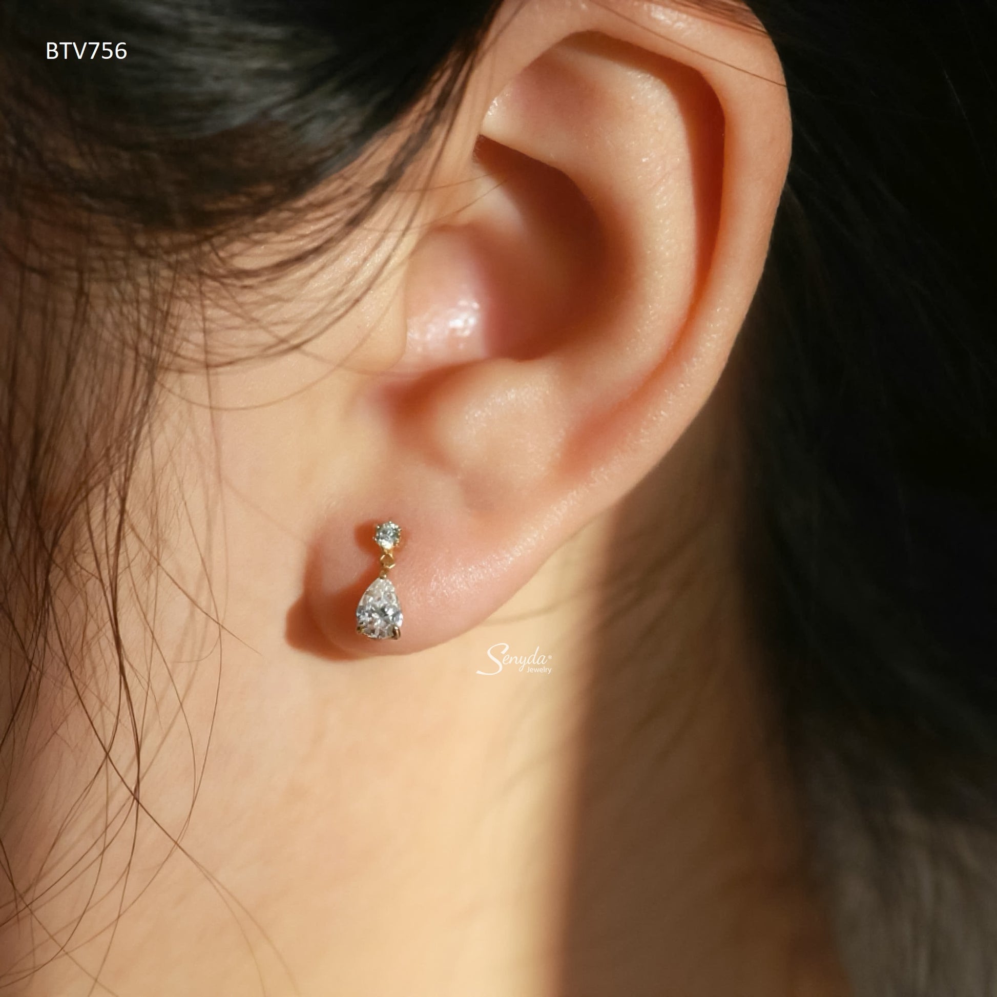 10K Solid Gold Cubic Zirconia Teardrop Stud Earrings