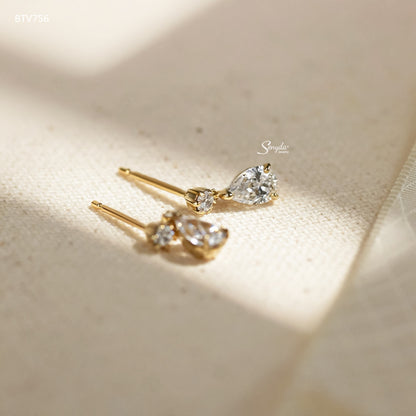 10K Solid Gold Cubic Zirconia Teardrop Stud Earrings