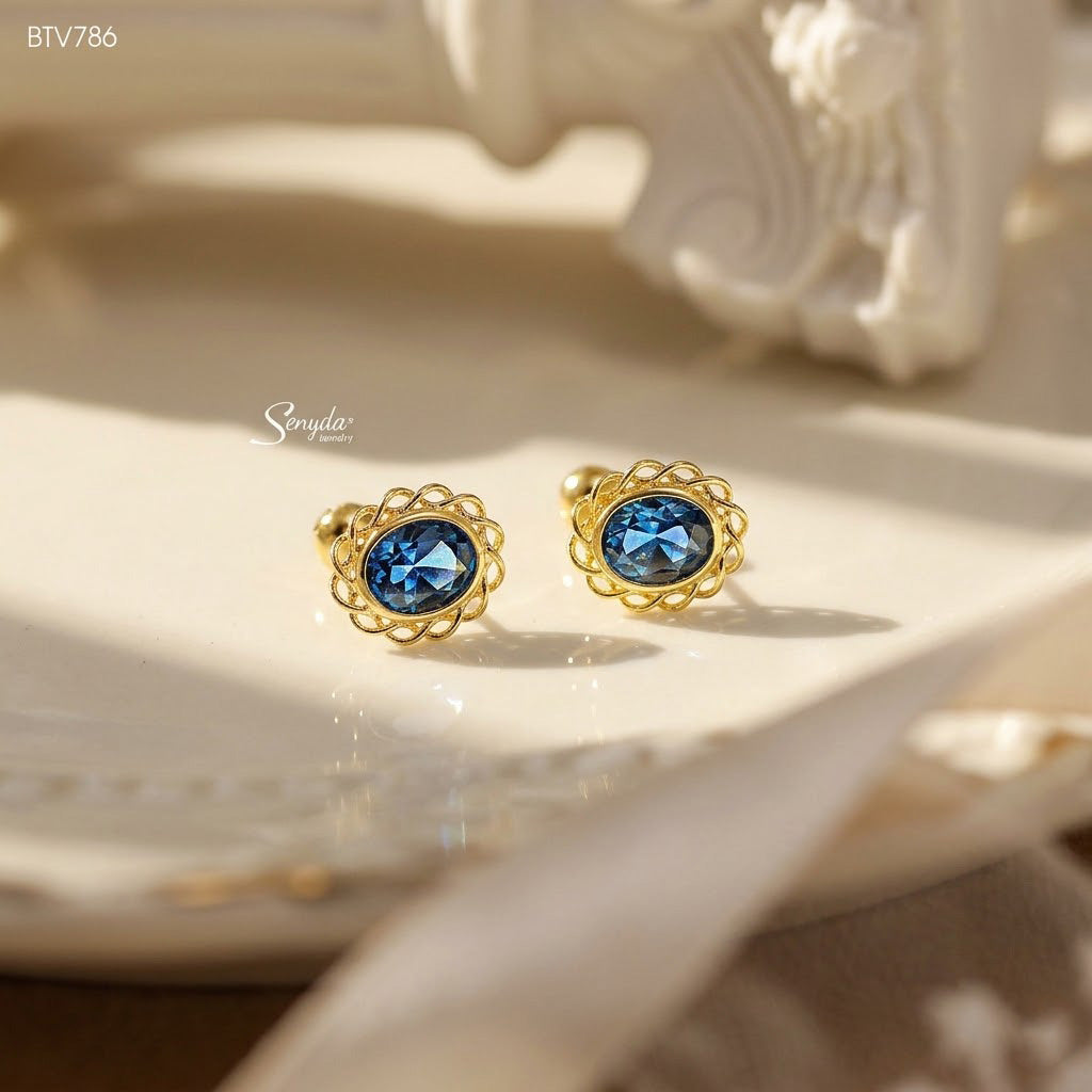 14K Solid Gold Vintage Oval CZ Stud Earrings With Filigree Border