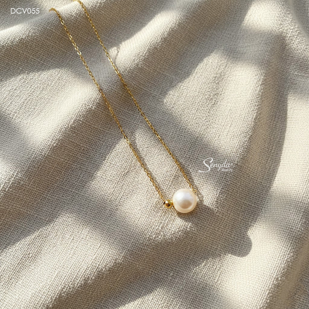 10K Solid Gold Single Freshwater Pearl In Dainty Chain Necklace With Bead