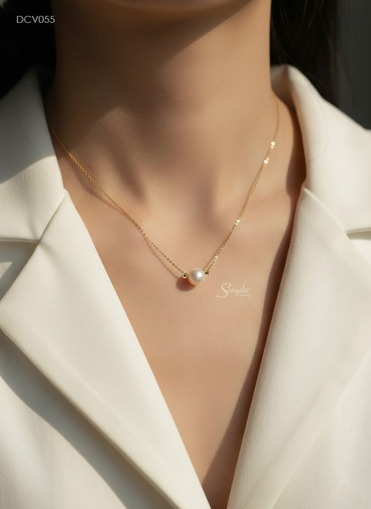 10K Solid Gold Single Freshwater Pearl In Dainty Chain Necklace With Bead