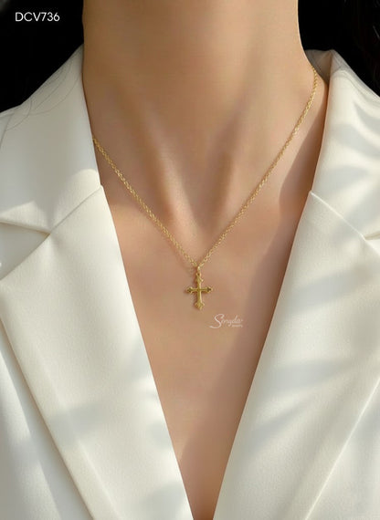 Unisex Cross Pendant Necklace