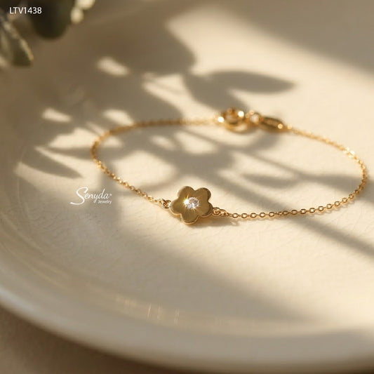 10K Solid Gold Minimalist 5-Petal Flower Bracelet With CZ