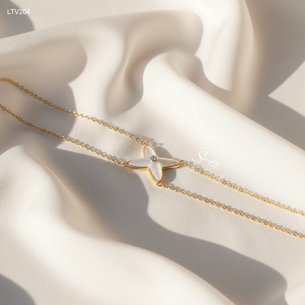 10K Solid Gold White Mother of Pearl Star Bracelet