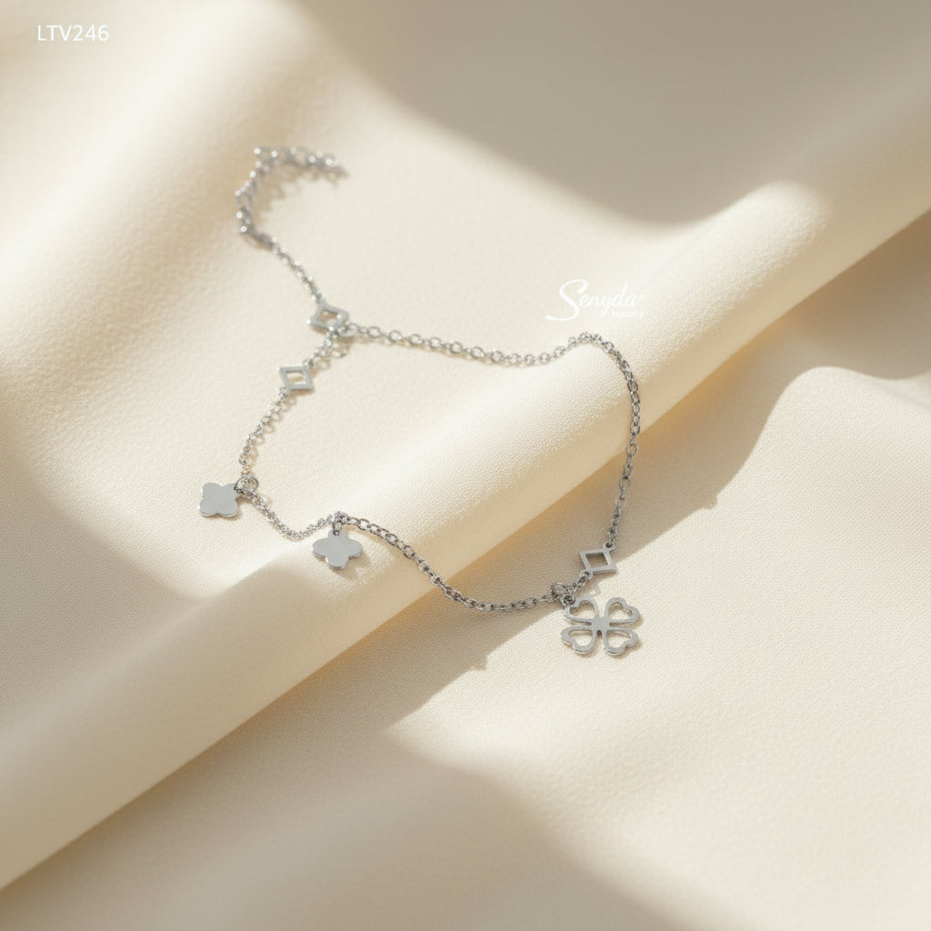 18K Solid Gold Four-Leaf Clover Charm Bracelet