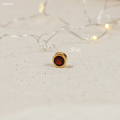 10K Solid Gold Bezel-Set Round Garnet Solitaire Pendant