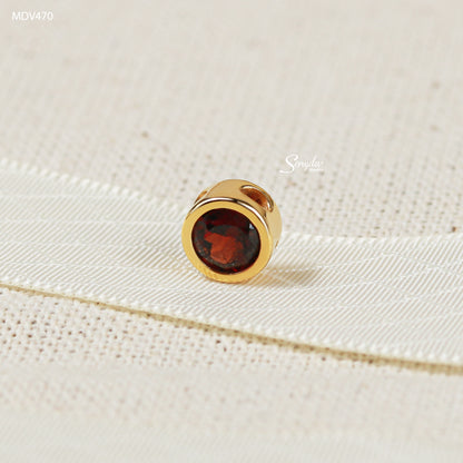 10K Solid Gold Bezel-Set Round Garnet Solitaire Pendant