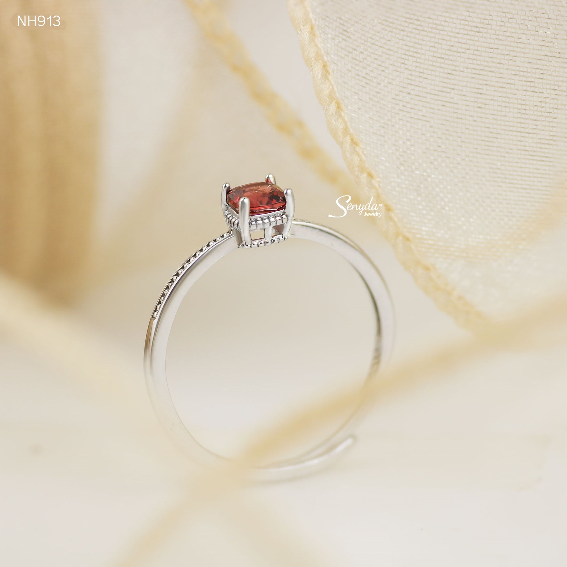Sterling Silver 925 4mm Square Garnet Solitaire Ring