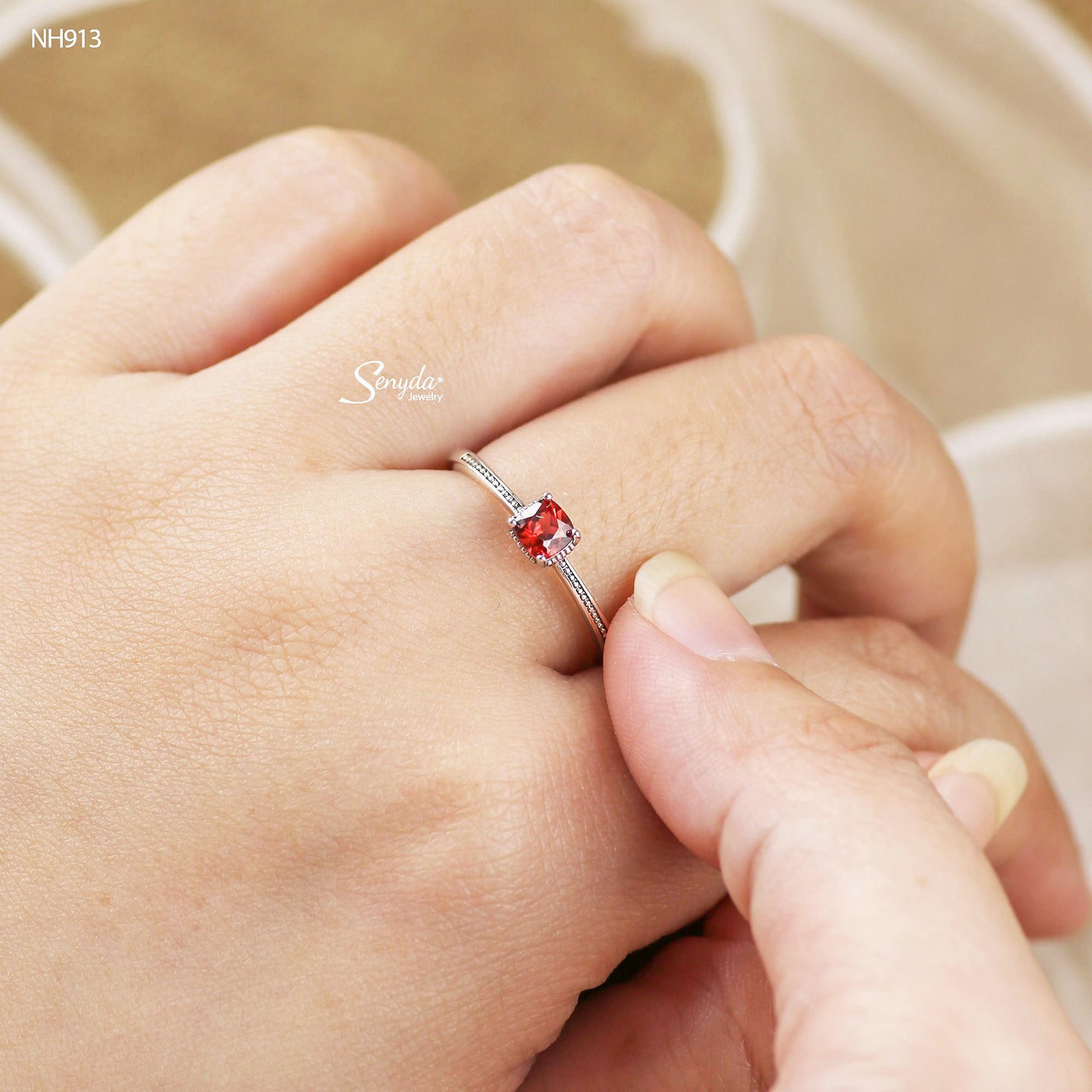 Sterling Silver 925 4mm Square Garnet Solitaire Ring