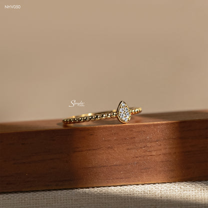 10K Solid Gold Pear-Shaped Micro Cluster CZ Ring