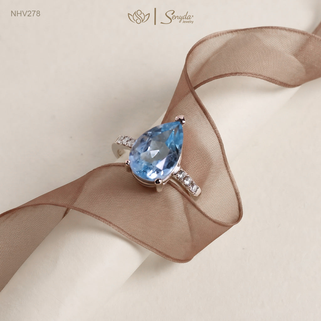 18K Solid Gold Pear - Shaped Brilliant Cut Blue Topaz Ring