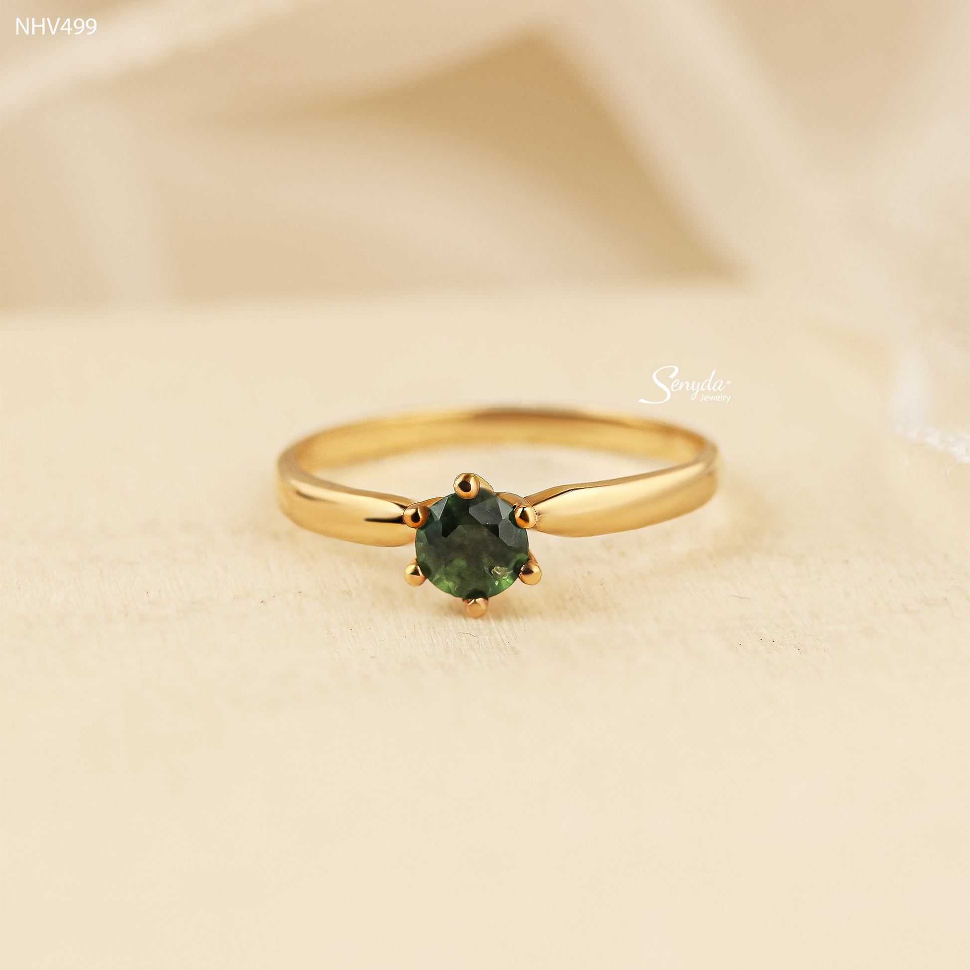 16K Solid Gold Round - Shaped Brilliant Cut Natural Green Sapphire Ring