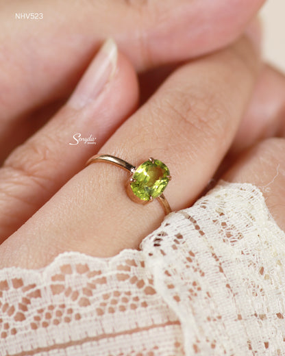 16K Solid Gold Oval - Shaped Brilliant Cut Natural Peridot Ring