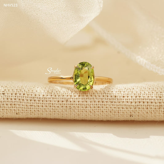16K Solid Gold Oval - Shaped Brilliant Cut Natural Peridot Ring