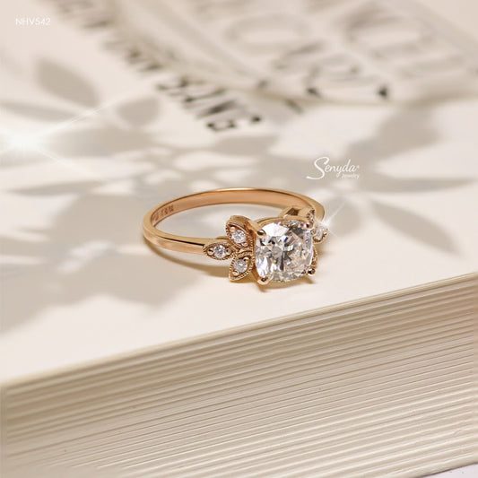 14K Solid Gold Leaf Vintage Ring