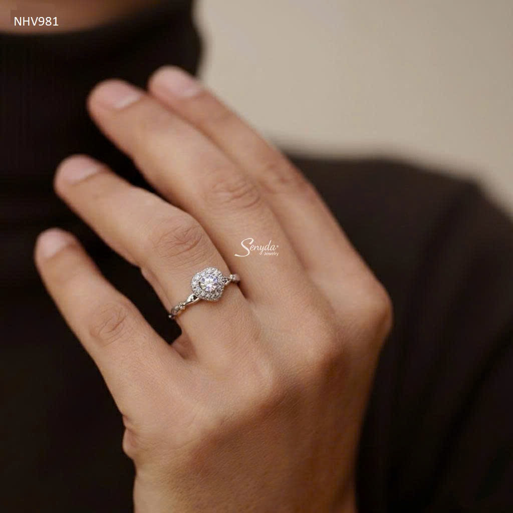 10K Solid White Gold CZ Bud Round-Set Engagement Ring