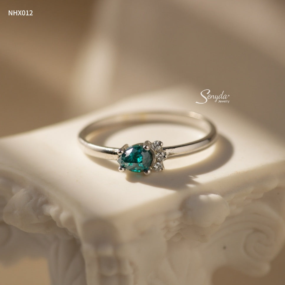 10K Solid Gold Cluster Pear Diamond Ring